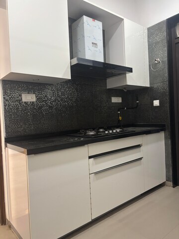 Furnished Amenities in 3 BHK Apartment at Lodha The Park, Worli – for Rent