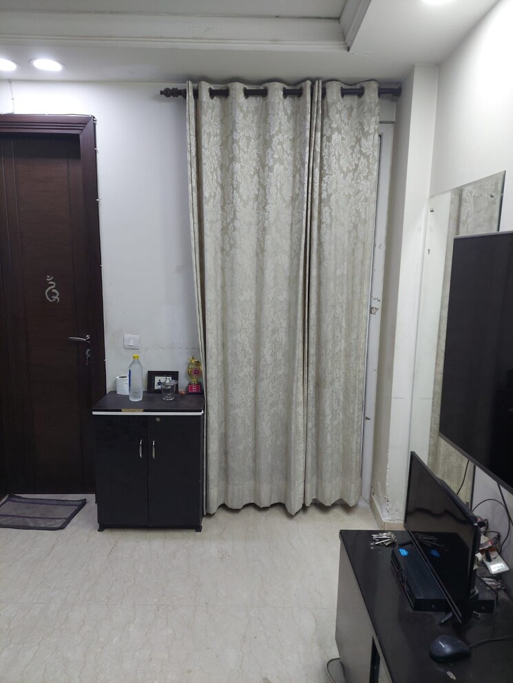 Living Room, greater kailash ii 3 Bedroom 250 Sq.Yd. Builder Floor In Greater Kailash ii Delhi 9221738