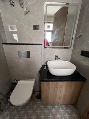 Bathroom in 1.5 BHK Builder Floor at Sector 42 – for Rent