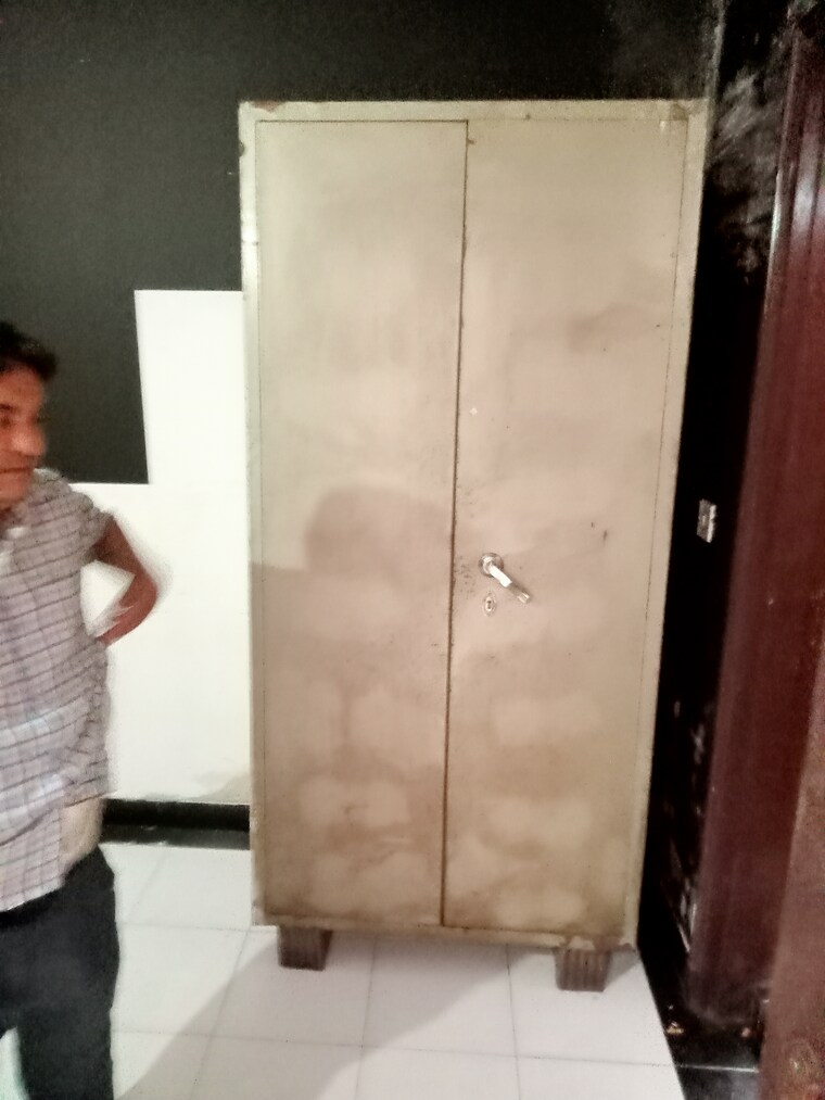 undefined, freedom fighters enclave 1 RK 300 Sq.Ft. Builder Floor In Freedom Fighters Enclave Delhi 9221759