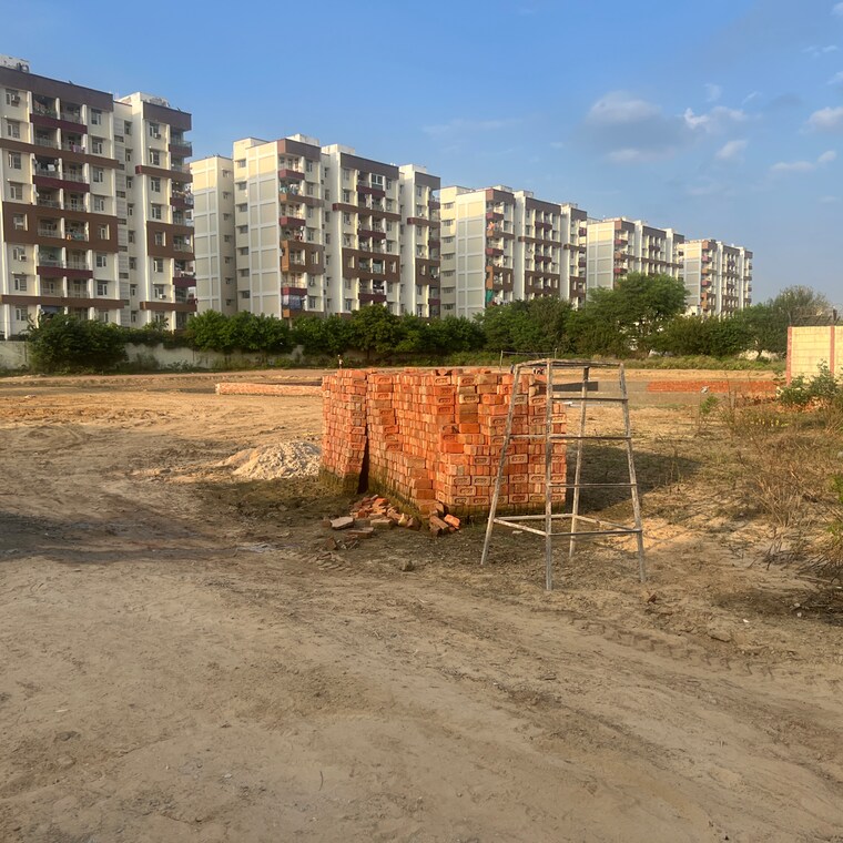 Exterior View, maruti kunj  100 Sq.Yd. Plot In Maruti Kunj Gurgaon 9221764