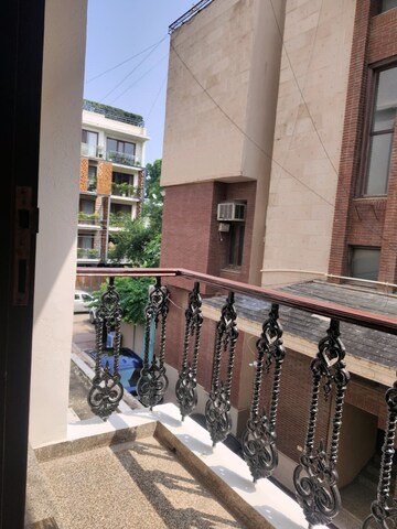 Gym in 4 BHK Builder Floor at Panchsheel Park – for Rent