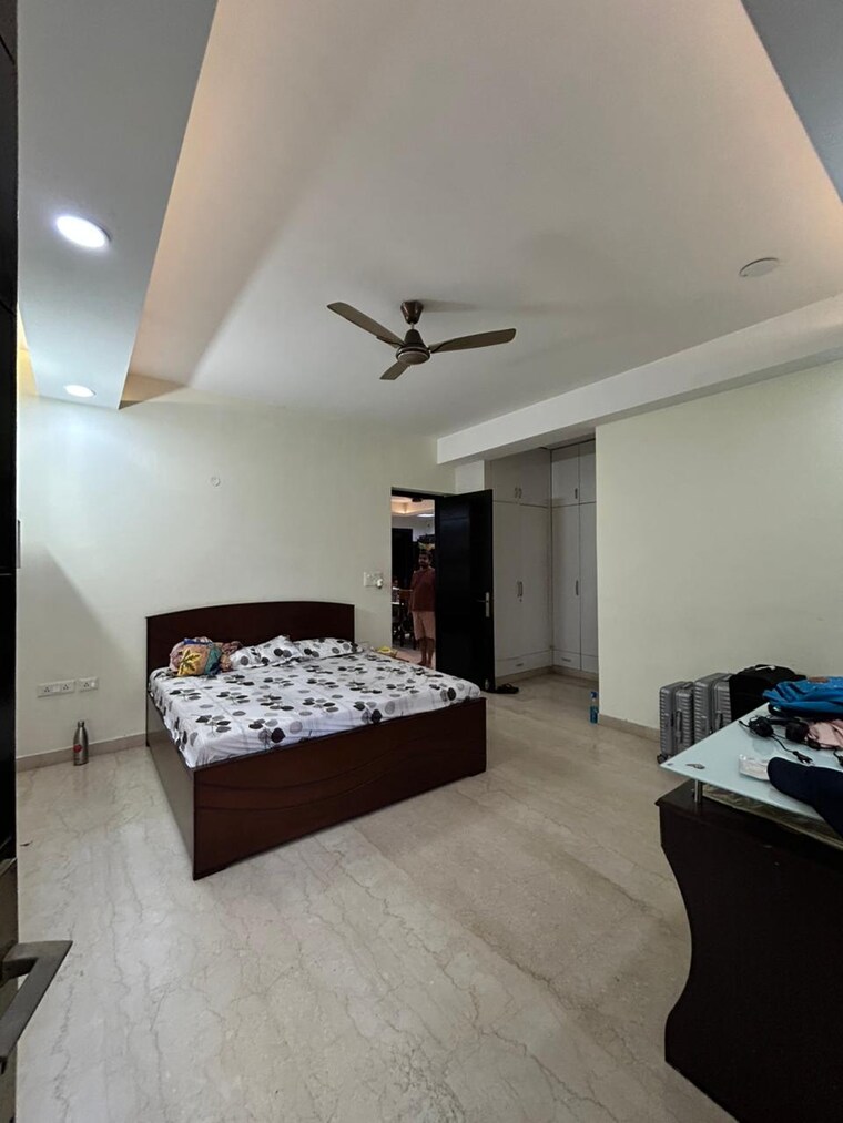 Bedroom, palam-vihar-residents-association 3 Bedroom 1860 Sq.Ft. Apartment In Palam Vihar Gurgaon 9221766