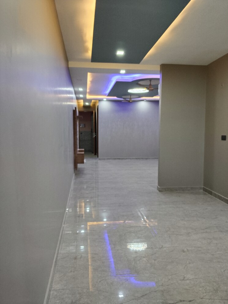 Room, panchsheel vihar 3 Bedroom 1100 Sq.Ft. Apartment In Panchsheel Vihar Delhi 9221775