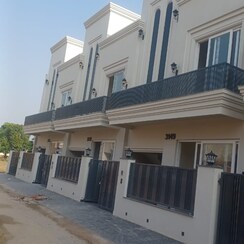 4 BHK + Pooja Room,Servant Room Villa For Sale in Sector 123