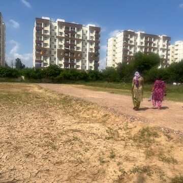  Plot – Exterior View View at Bhondsi - for Sale