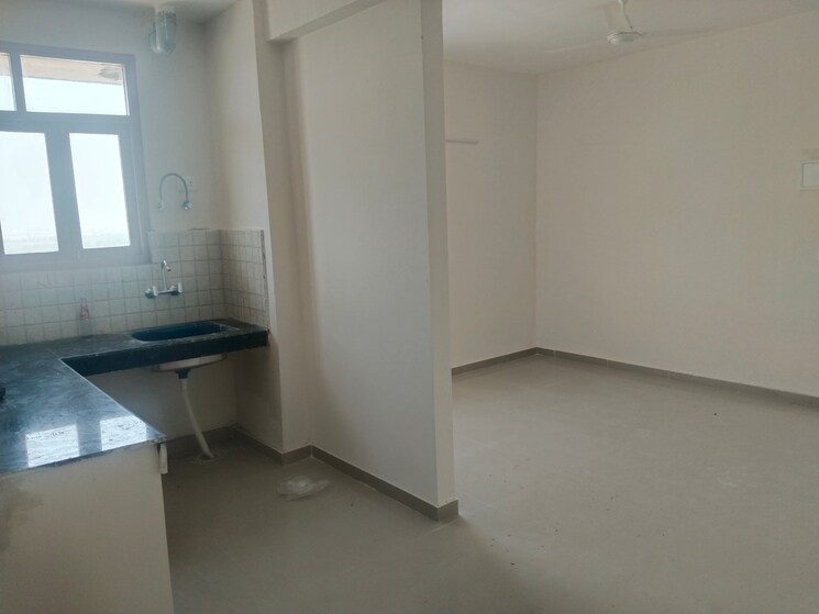 Room, pareena-om-apartments 2 Bedroom 647 Sq.Ft. Apartment In Sector 112 Gurgaon 9221833