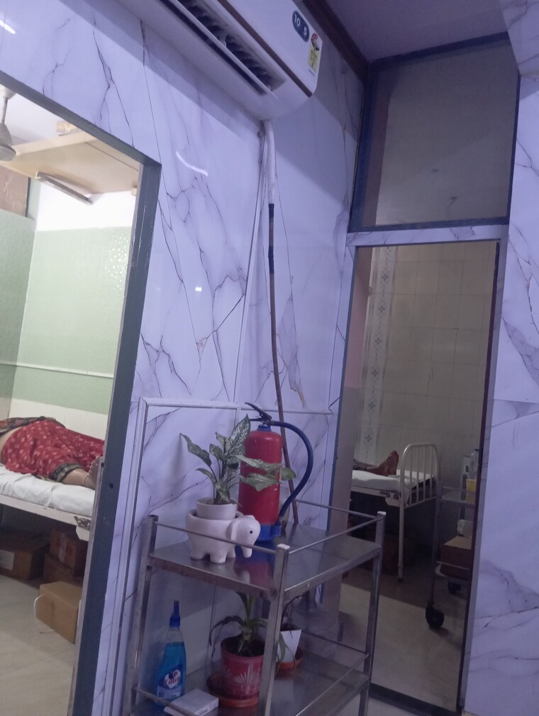 Kitchen, sector 19 2.5 Bedroom 1500 Sq.Ft. Builder Floor In Sector 19 Noida 9221813