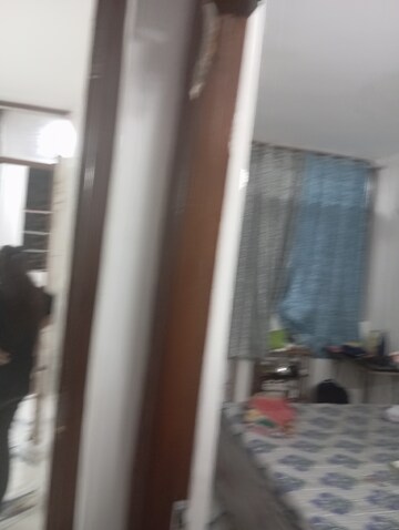 Furnished Amenities in 2.5 BHK Builder Floor at Sector 19 – for Rent