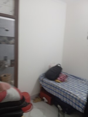 Furnished Amenities in 2.5 BHK Builder Floor at Sector 19 – for Rent