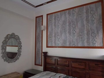 Room in 2.5 BHK Apartment at Mahagun Moderne, Sector 78 – for Sale