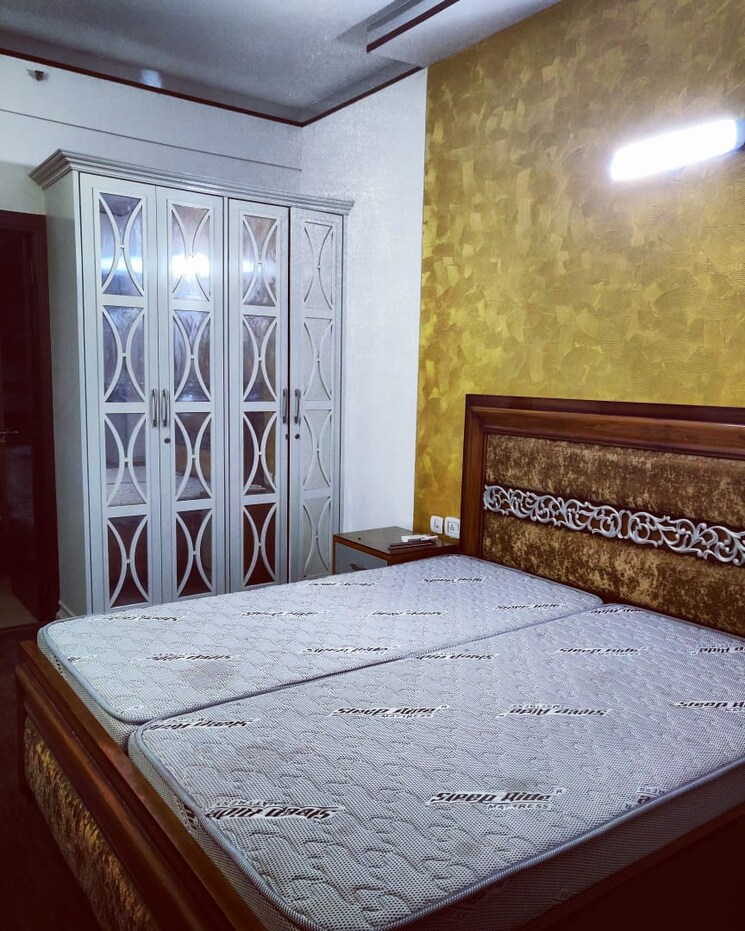 Bedroom, mahagun-moderne 2.5 Bedroom 1290 Sq.Ft. Apartment In Sector 78 Noida 9221854