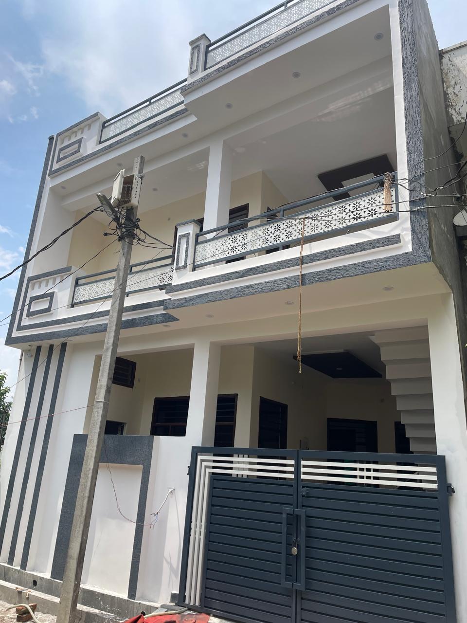 3 BHK + Extra Room Independent House For Sale in Kursi Road