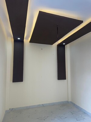 Room in 3 BHK Independent House at Kursi Road – for Sale