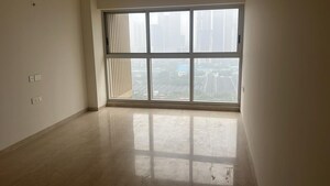 Room in 3 BHK Apartment at Runwal Nirvana, Parel – for Rent