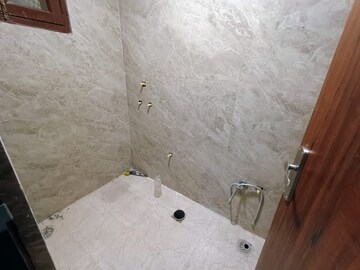 Bathroom in 2 BHK Builder Floor at Vasundhara Sector 1 – for Sale