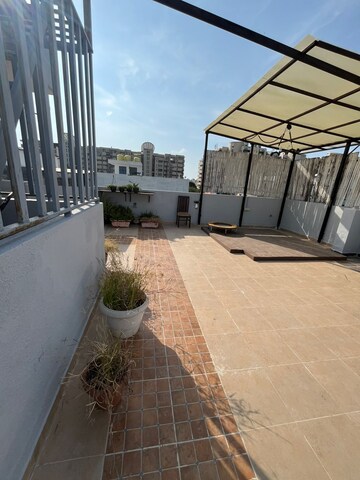 Balcony in 4 BHK Builder Floor at Alphacorp Sky1, Sector 15 – for Rent