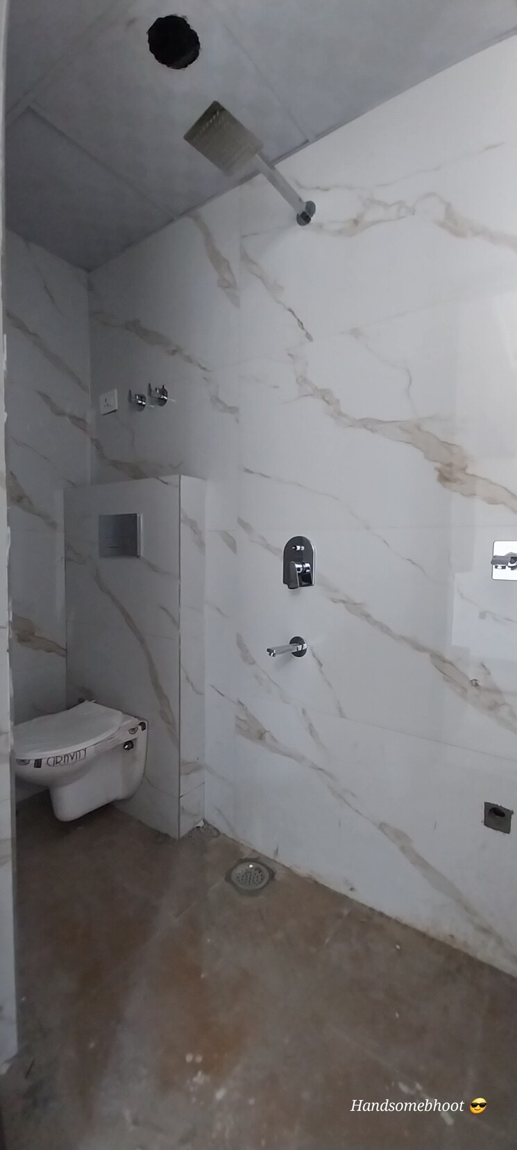 Attached Bathroom, sector 73 2 Bedroom 1000 Sq.Ft. Builder Floor In Sector 73 Noida 9221949