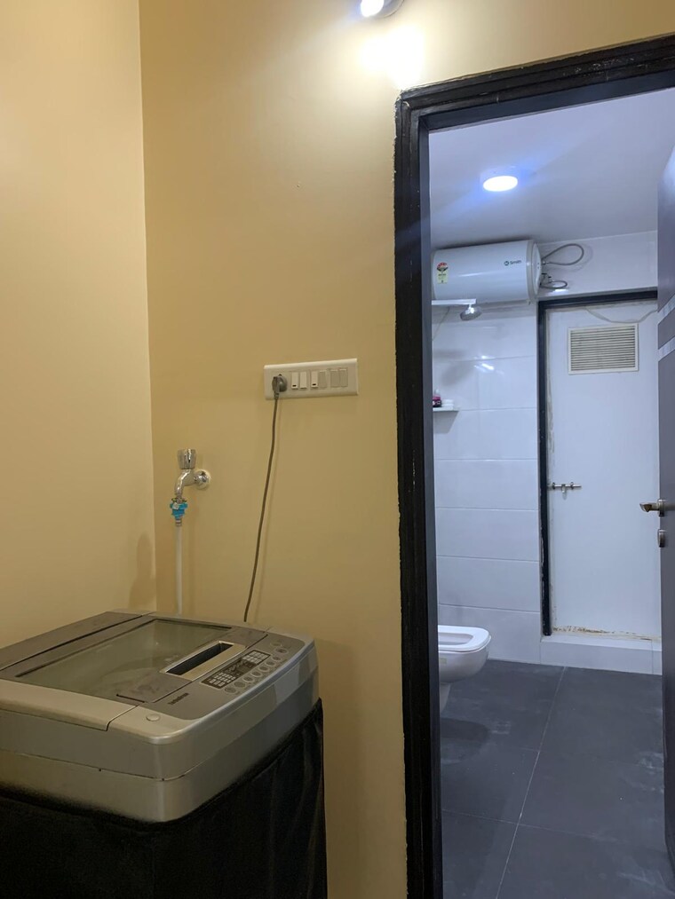 Bathroom, vascon-woods 3 Bedroom 2050 Sq.Ft. Apartment In Koregaon Park Pune 9221920
