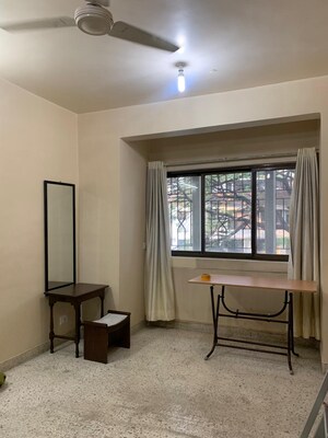 Room in 3 BHK Apartment at Vascon Woods, Koregaon Park – for Rent