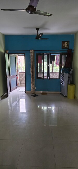 Living Room in 2 BHK Villa at RWA Apartments Sector 27, Sector 27 – for Rent