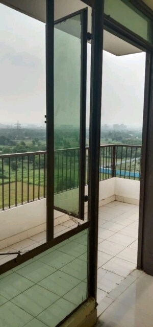 Room in 2 BHK Apartment at MVN The Athens, Sohna Sector 5 – for Sale