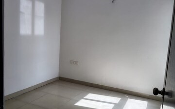 2 BHK Apartment For Rent in Sanchar Nest Palm Heights, Wave City