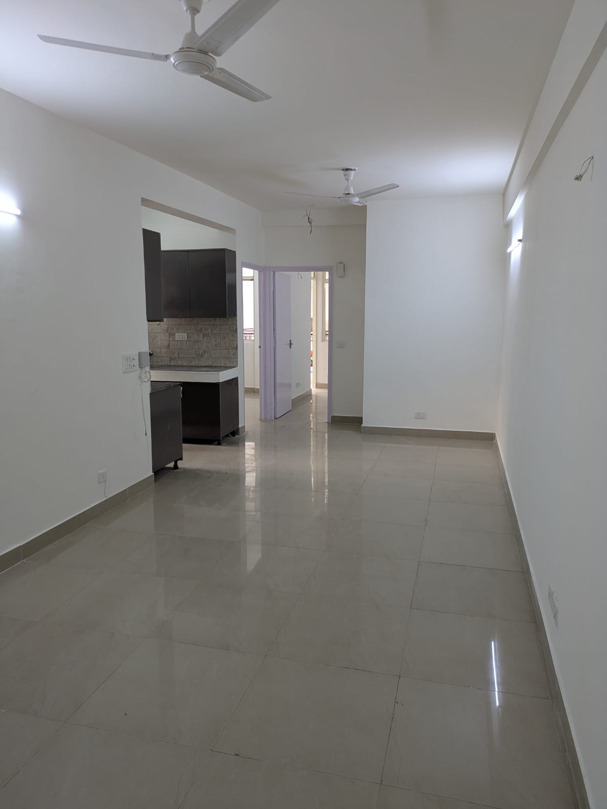 2 BHK Apartment For Rent in Suncity Avenue 76