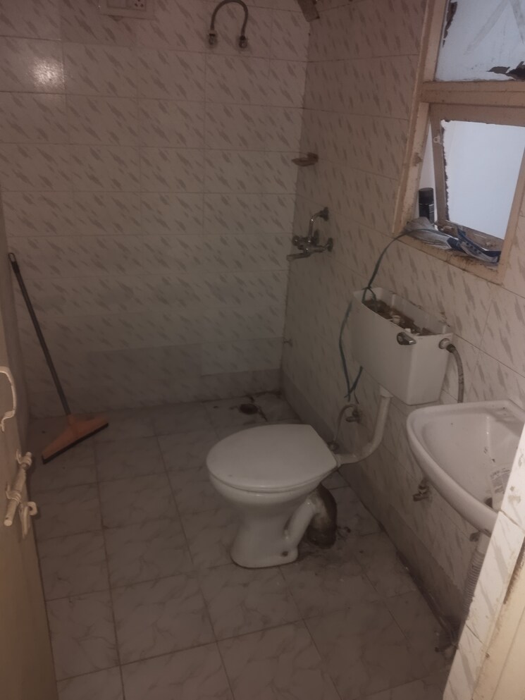 Bathroom, adore-happy-homes 2 Bedroom 478 Sq.Ft. Apartment In Sector 86 Faridabad 9222002