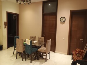 Team Area in 3 BHK Builder Floor at Green Wood City, Sector 45 – for Rent