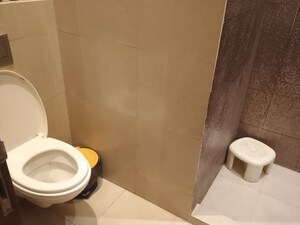 Bathroom in 3 BHK Builder Floor at Green Wood City, Sector 45 – for Rent