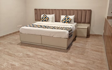 1 BHK Apartment For Rent in Alphacorp Sky1, Sector 15