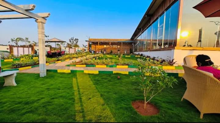 Plot For Sale in Sa Premium Plots