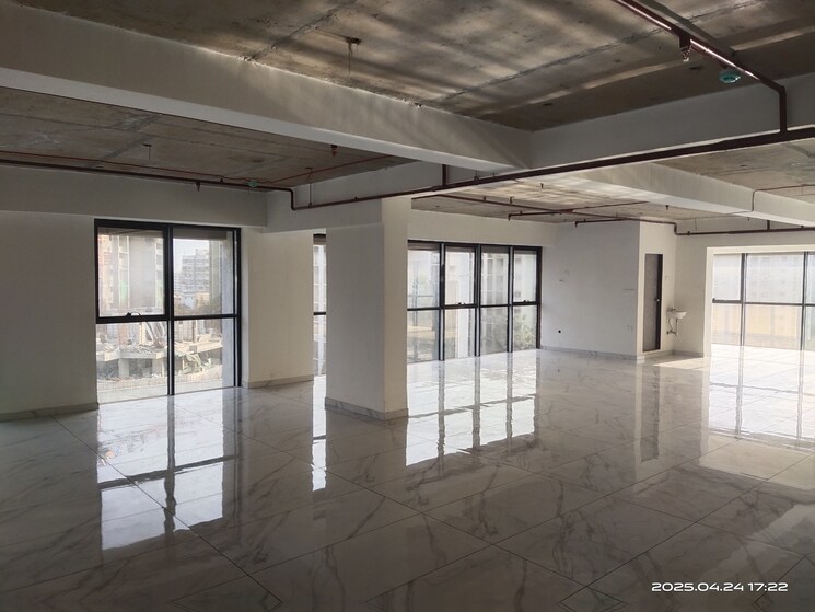 Common Area, gayatri-heights Commercial Office Space 2000 Sq.Ft. In Andheri East Mumbai 9222108