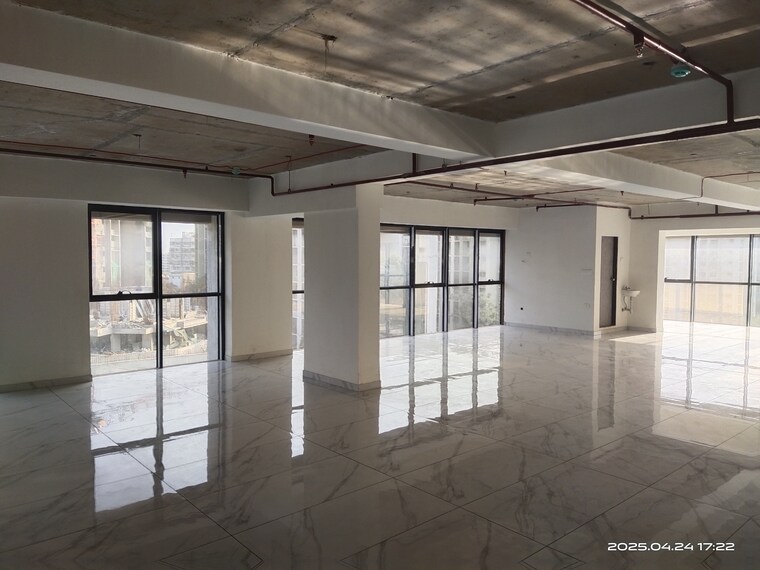 Common Area, gayatri-heights Commercial Office Space 2000 Sq.Ft. In Andheri East Mumbai 9222108