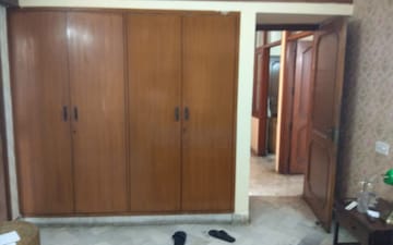 1 BHK Apartment For Rent in RWA Apartments Sector 15, Sector 15