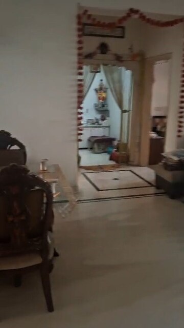 Living Room in 3.5 BHK Apartment at Suncity Heights, Sector 54 – for Sale