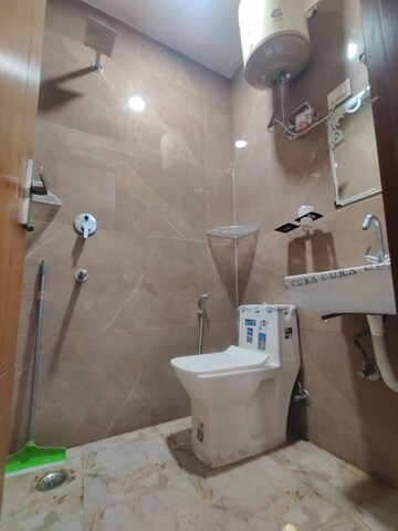 Master Bedroom in 2 BHK Builder Floor at Saket – for Rent