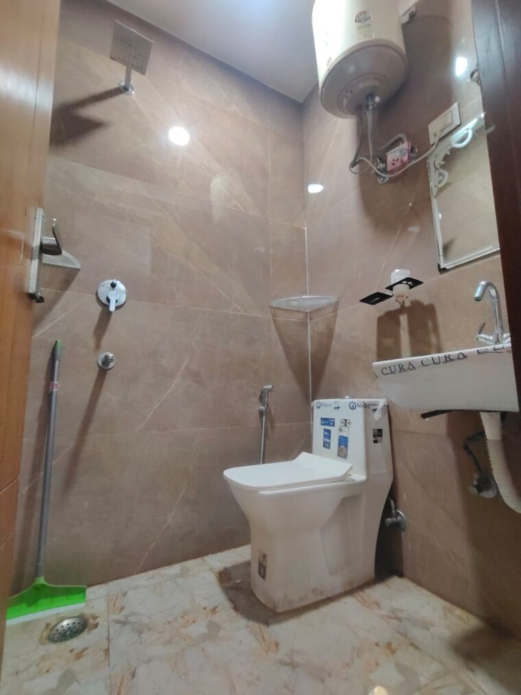 Bathroom, saket 1 Bedroom 450 Sq.Ft. Builder Floor In Saket Delhi 9222103
