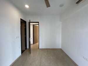 Room in 3 BHK Apartment at Worli Residency, Worli – for Rent