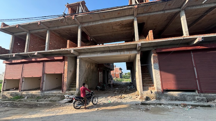 Exterior View, sadullapur 3 Bedroom 75 Sq.Yd. Villa In Sadullapur Greater Noida 9222152