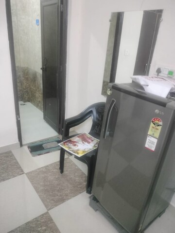 1 RK Apartment For Rent in Varun Enclave, Sector 28