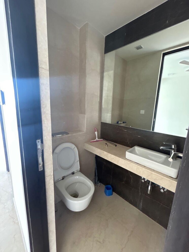 Bathroom, lodha-kiara 3 Bedroom 1190 Sq.Ft. Apartment In Worli Mumbai 9222218