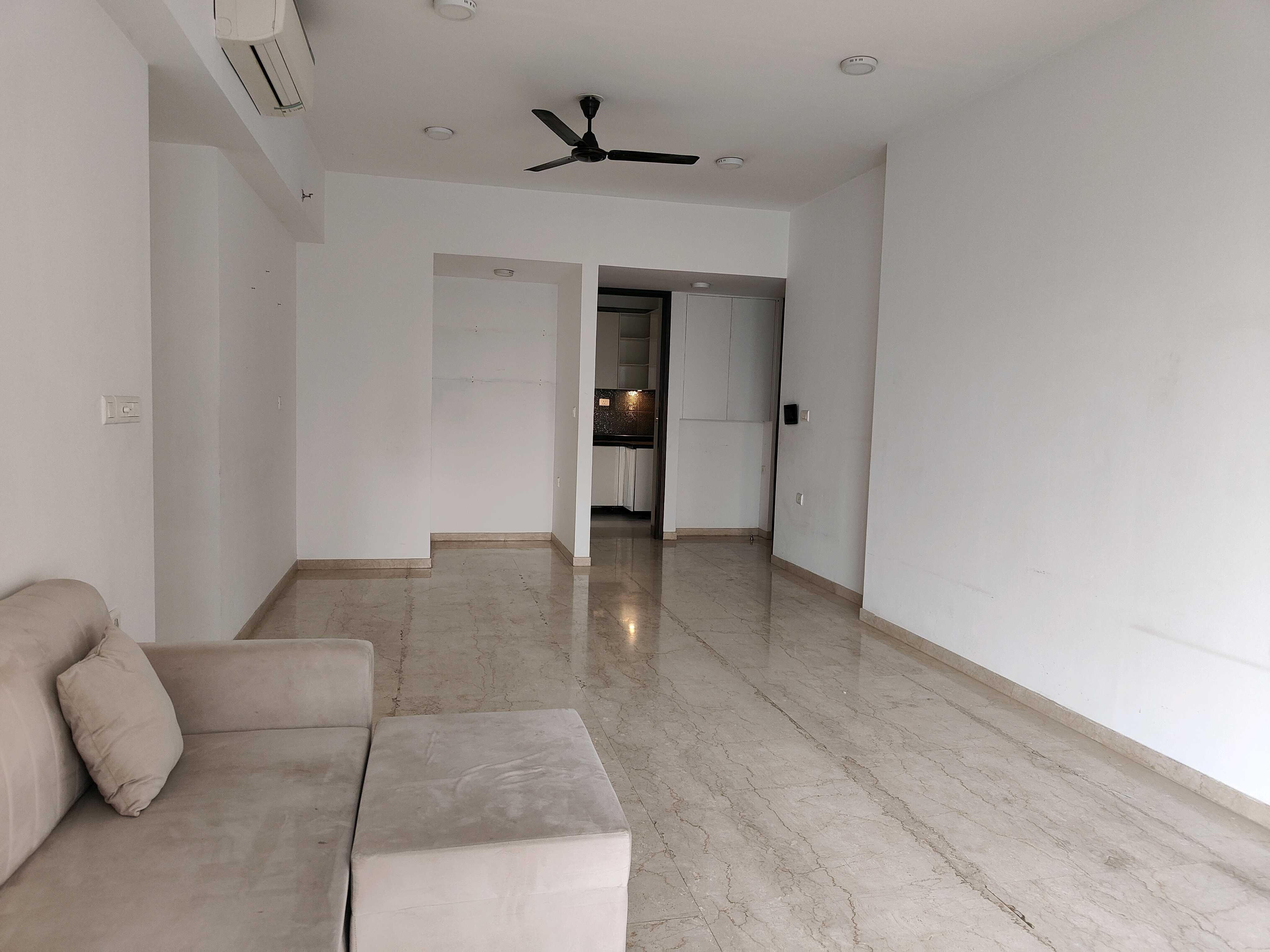 3 BHK + Servant Room Apartment For Rent in Lodha World View
