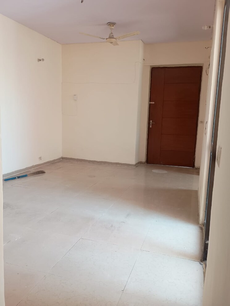 Room, bptp-park-grandeura 3 Bedroom 1607 Sq.Ft. Apartment In Sector 82 Faridabad 9222273