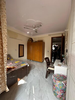 Bedroom in 2 BHK Apartment at Ambience Creacions, Sector 22 – for Rent