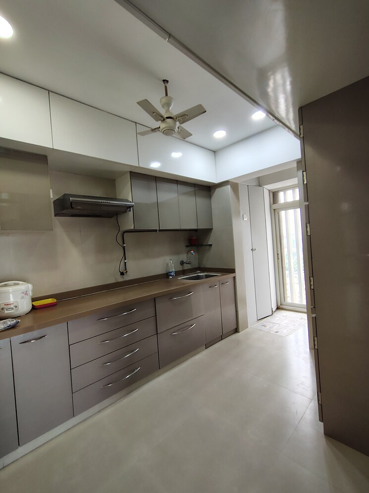 Kitchen, kandivali west 3 Bedroom 900 Sq.Ft. Apartment In Kandivali West Mumbai 9222391