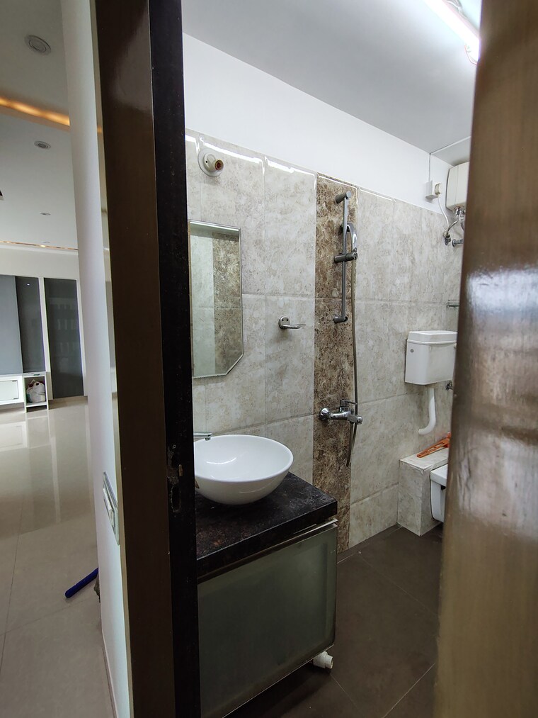 Attached Bathroom, kandivali west 3 Bedroom 900 Sq.Ft. Apartment In Kandivali West Mumbai 9222391