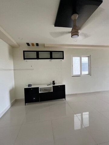 Room in 2.5 BHK Apartment at INDIS PBEL City, Peeranchuruvu – for Rent