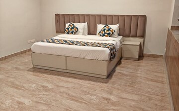 1 RK Apartment For Rent in Ansal Plaza Sector-23, Sector 23